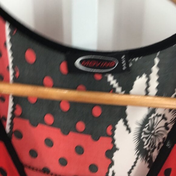 MOVING, Woman's Red & Black w/ Flowers Print Mini Dress, Size Unspecified - Picture 2 of 3